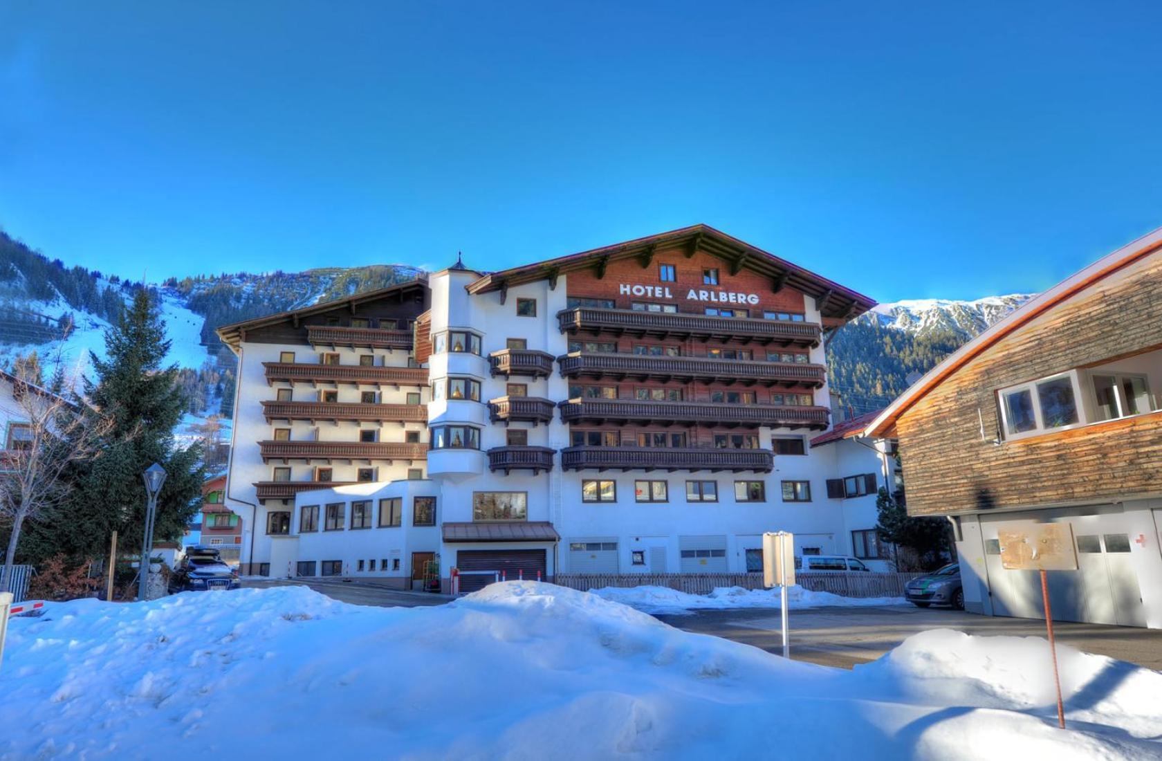 Heart Hotel Arlberg ซังคท์อันทอนอัมอาร์ลแบร์ก ภายนอก รูปภาพ