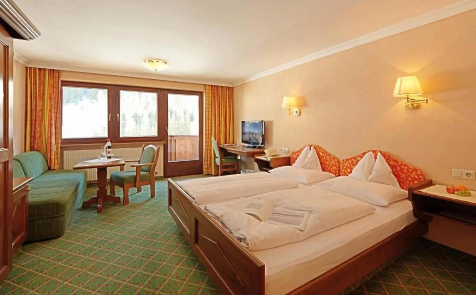 Heart Hotel Arlberg ซังคท์อันทอนอัมอาร์ลแบร์ก ภายนอก รูปภาพ