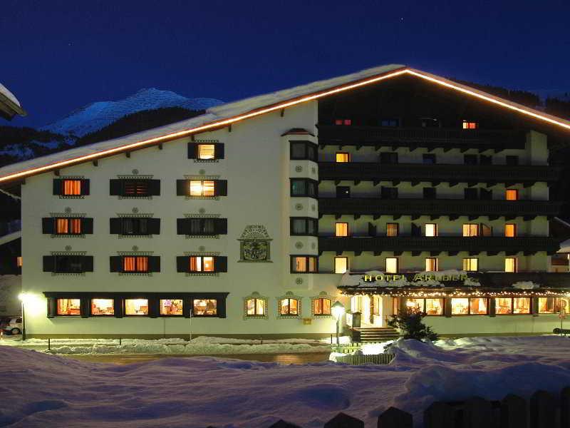 Heart Hotel Arlberg ซังคท์อันทอนอัมอาร์ลแบร์ก ภายนอก รูปภาพ